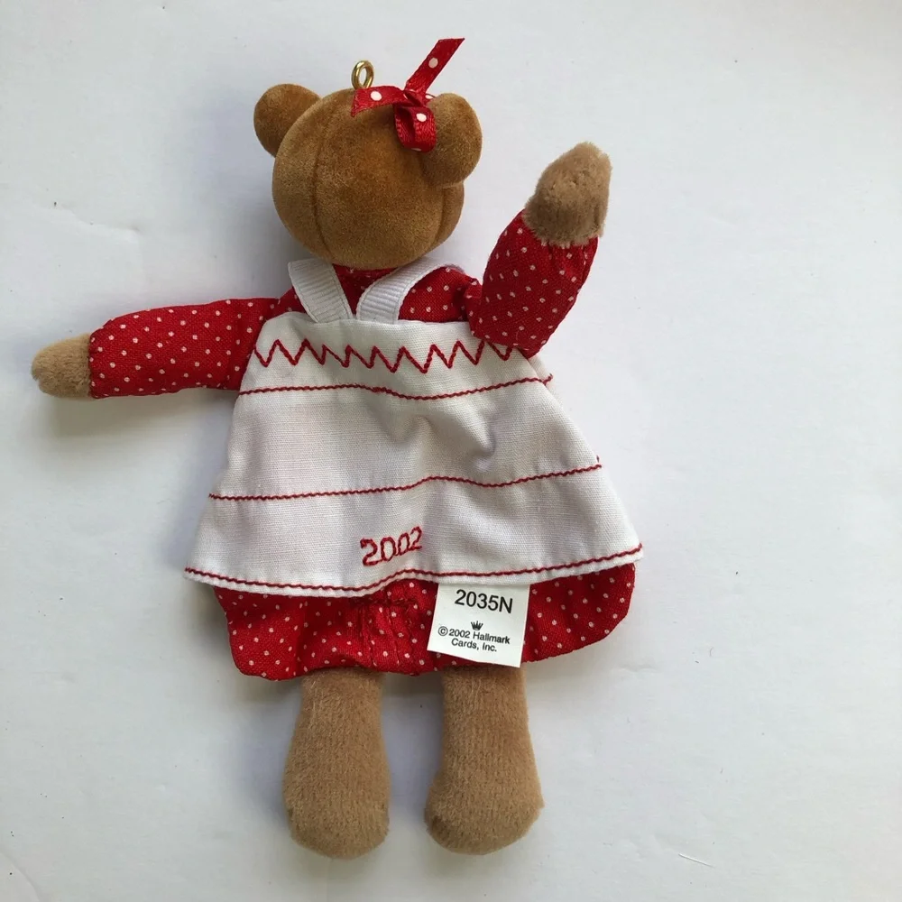Hallmark Keepsake Ornament Granddaughter 2002
